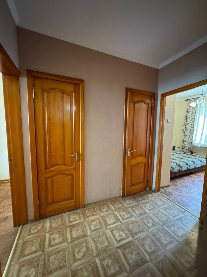 продажа трехкомнатной квартиры номер A-173941 в Киевском районе, фото номер 15